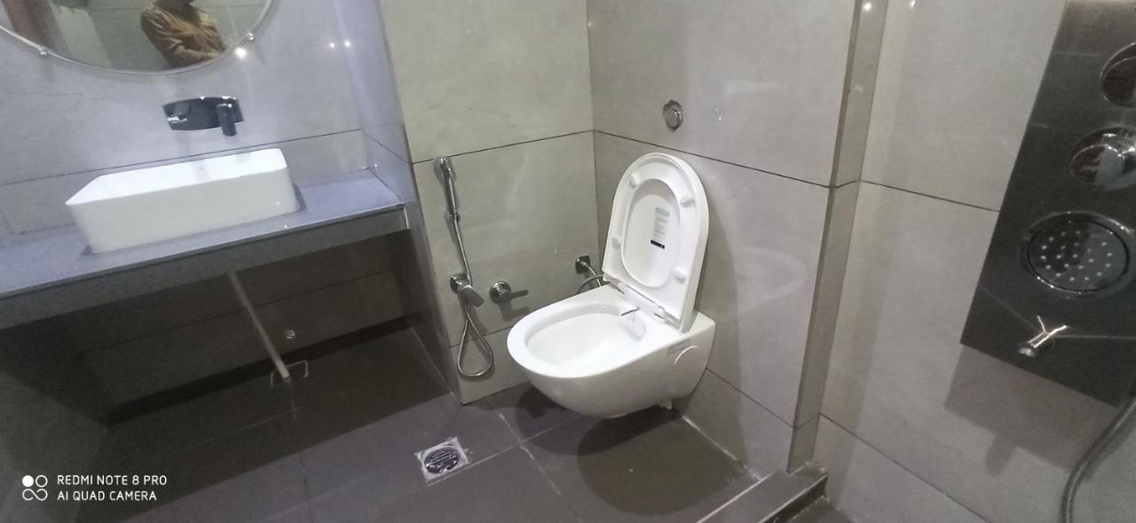 Hotel Sanjog International Amritsar Buitenkant foto