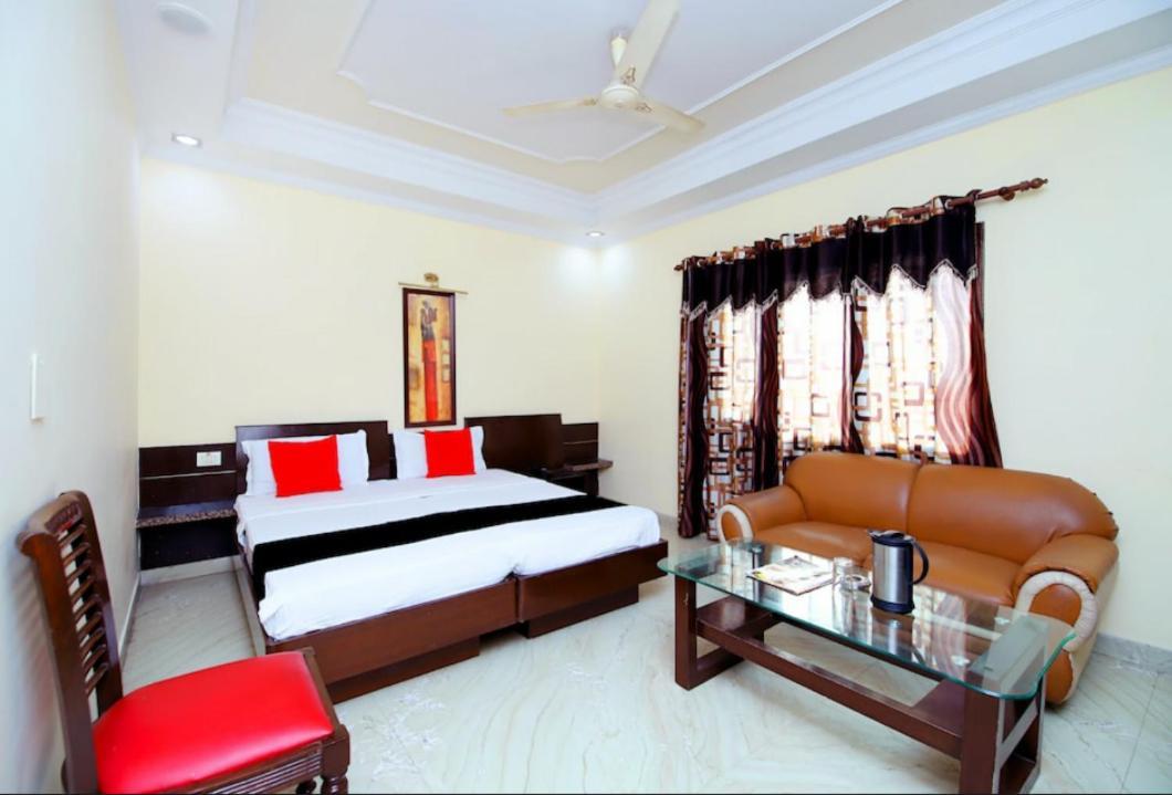 Hotel Sanjog International Amritsar Buitenkant foto