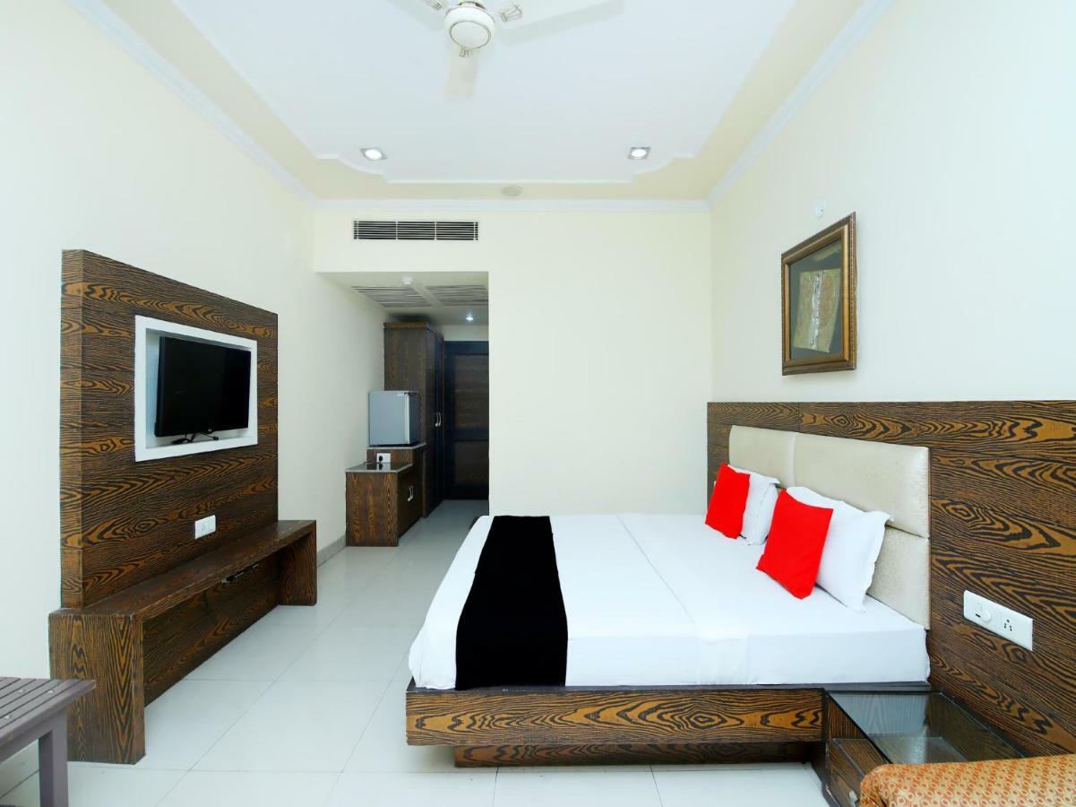Hotel Sanjog International Amritsar Buitenkant foto