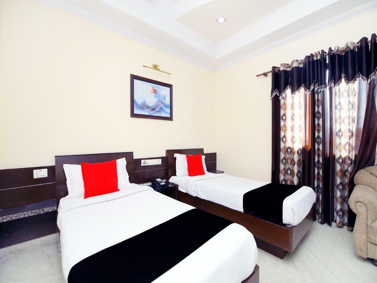 Hotel Sanjog International Amritsar Buitenkant foto