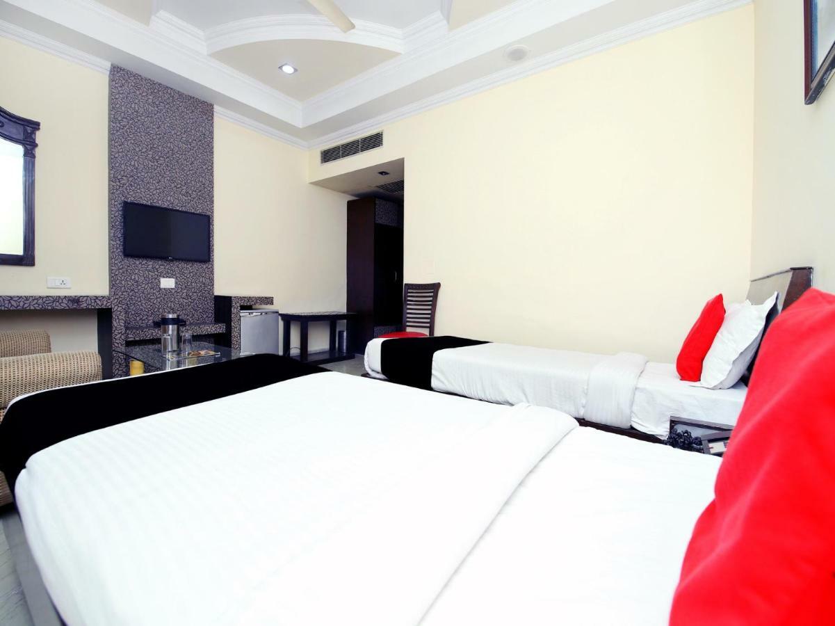 Hotel Sanjog International Amritsar Buitenkant foto