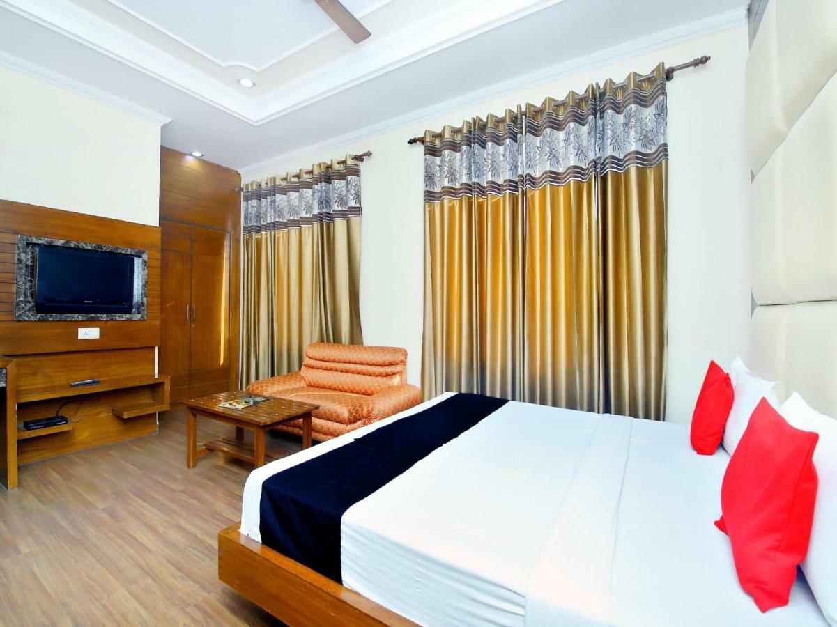 Hotel Sanjog International Amritsar Buitenkant foto