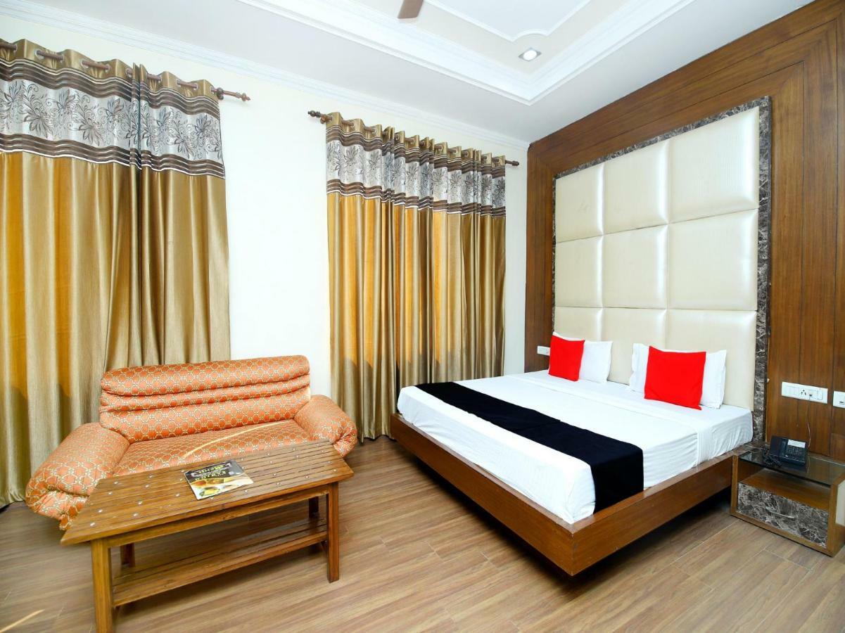 Hotel Sanjog International Amritsar Buitenkant foto