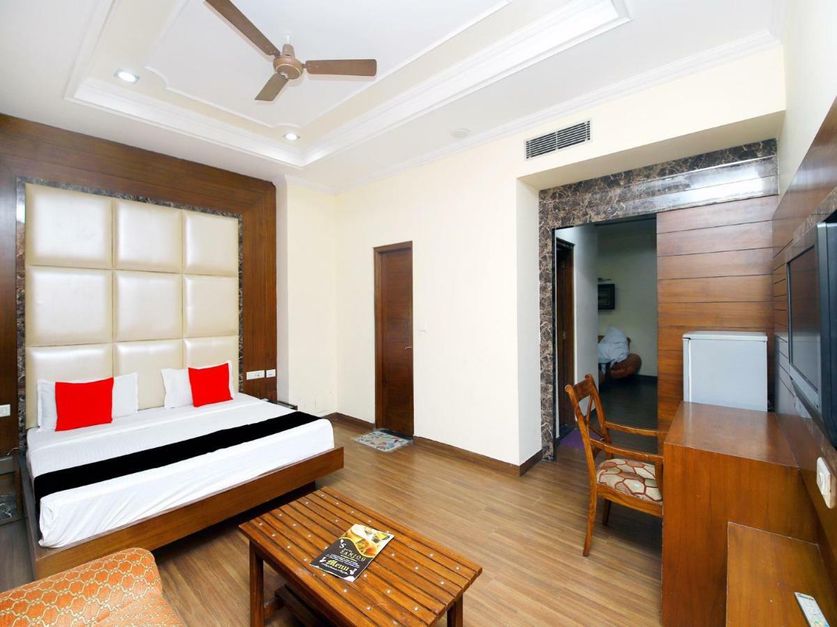 Hotel Sanjog International Amritsar Buitenkant foto